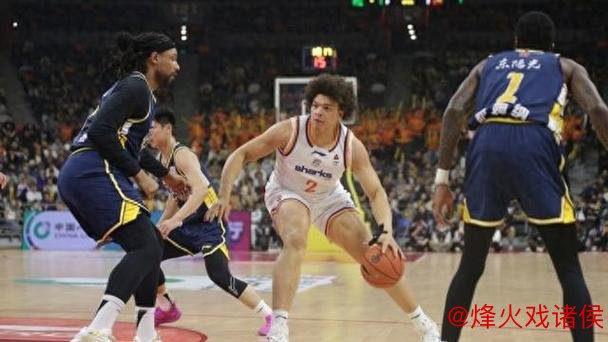 上海大鲨鱼客场狂胜广东队40分,迅速走出输球阴霾 上海大鲨鱼客场狂胜广东队40分,迅速走出输球阴霾